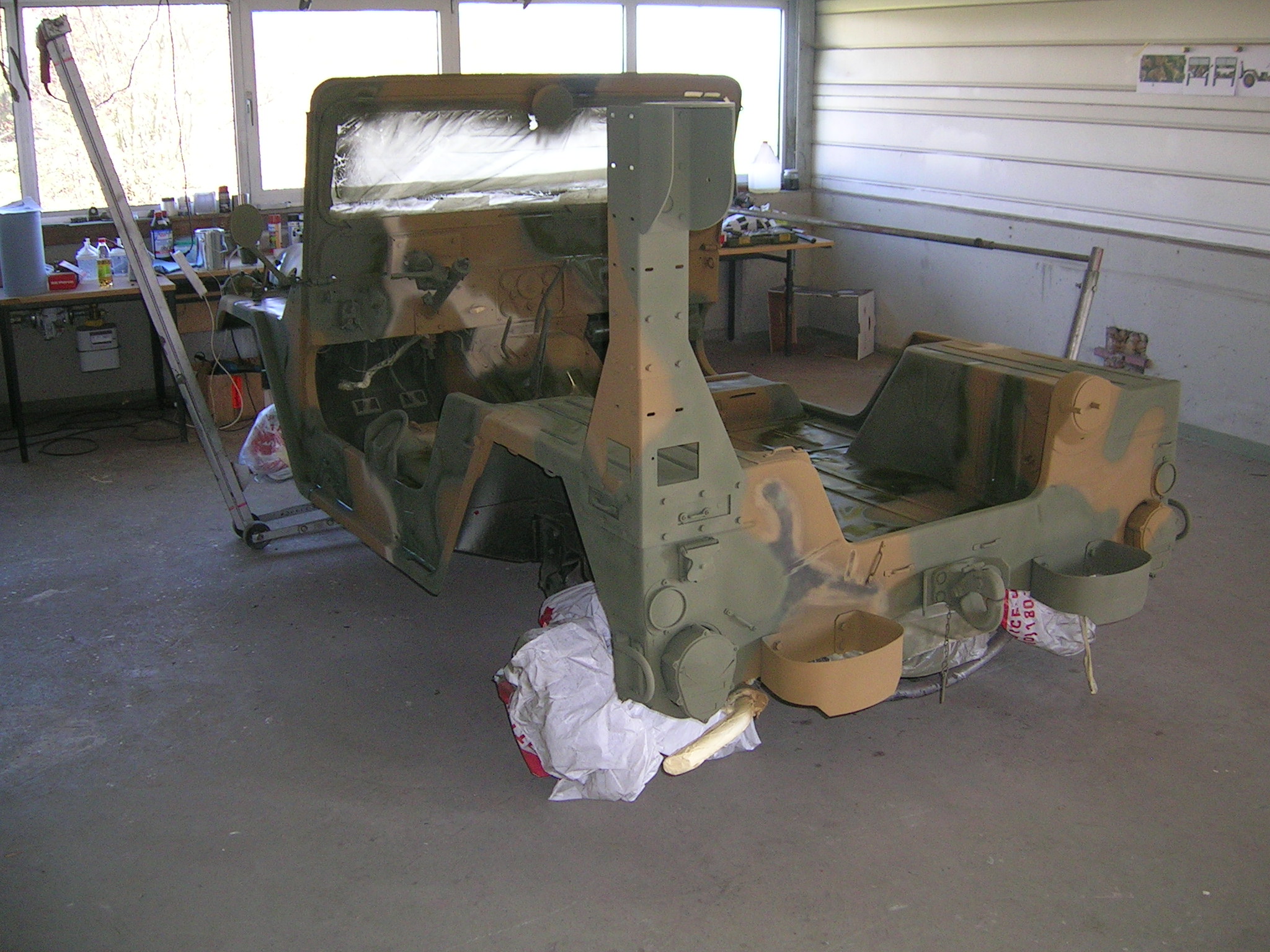 Alles nochmal anschleifen und wieder lackieren