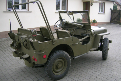 Bernhards M201 Hotchkiss (ähnlich Willys-Jeep)