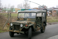 Mein M151 A2 Ford Mutt vor meiner Halle