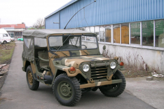 Mein M151 A2 Ford Mutt vor meiner Halle