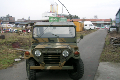 Mein M151 A2 Ford Mutt vor meiner Halle