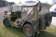 Mein Ford Mutt M151 A2 in der Sonne